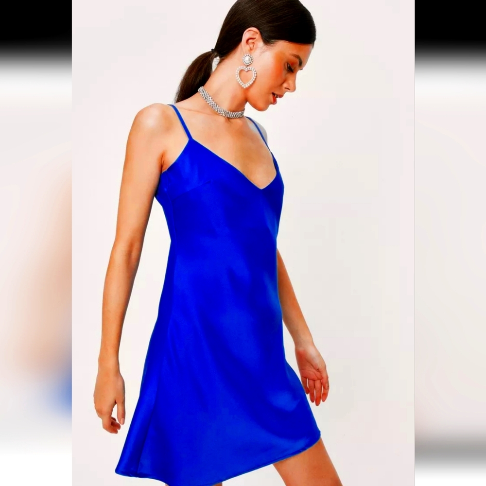 BEBE ROYAL BLUE 😍 DRESS 👗 💙 😍 Silky mini 💙  NEW WITH TAGS